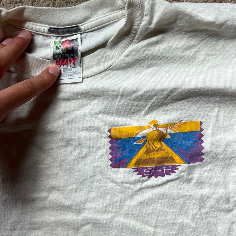 Vintage Y2K graphic tee on fruit of the loom heavy tag